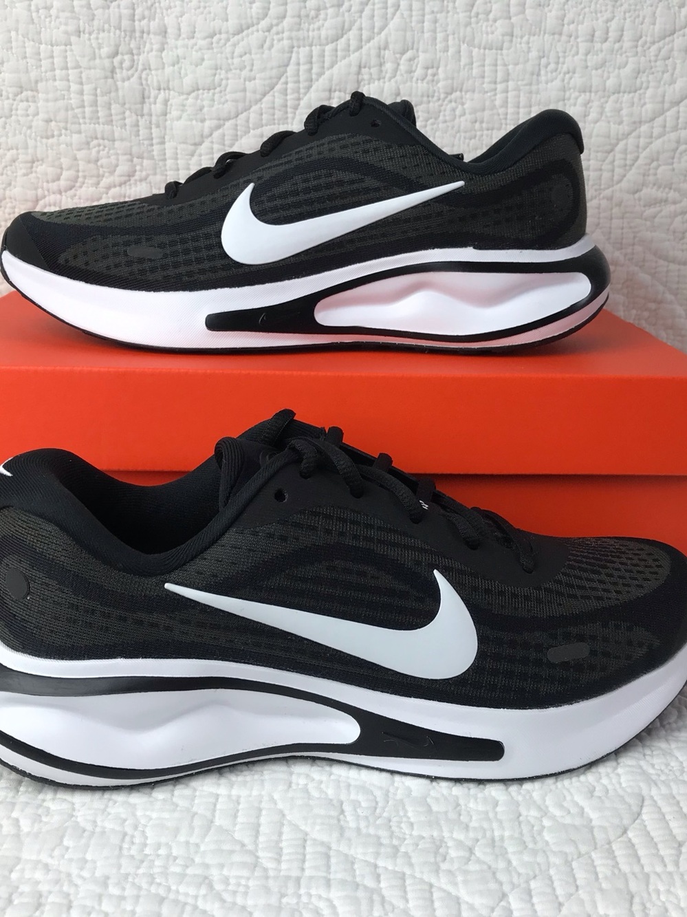 Nike Journey Run Shoes Women’s SZ 9 Black White FJ7765-001